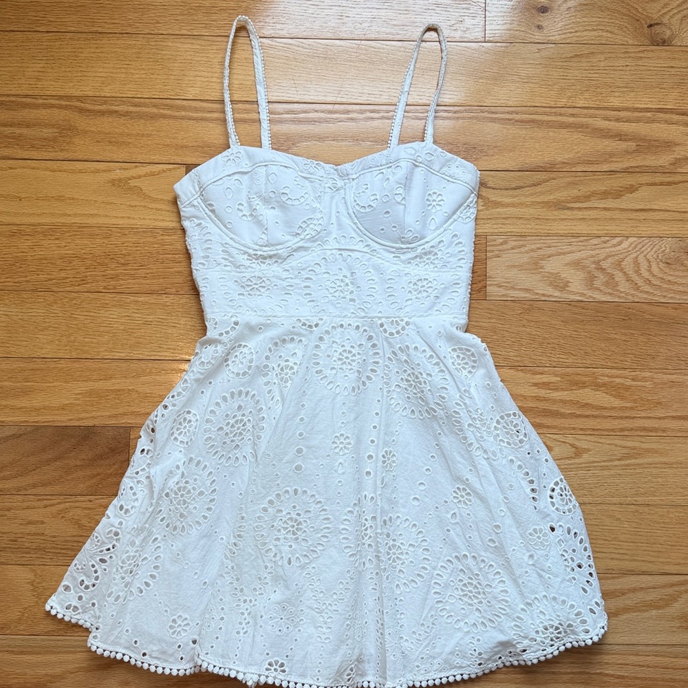 Zara OpenWork Embroidered White Dress Sz Med